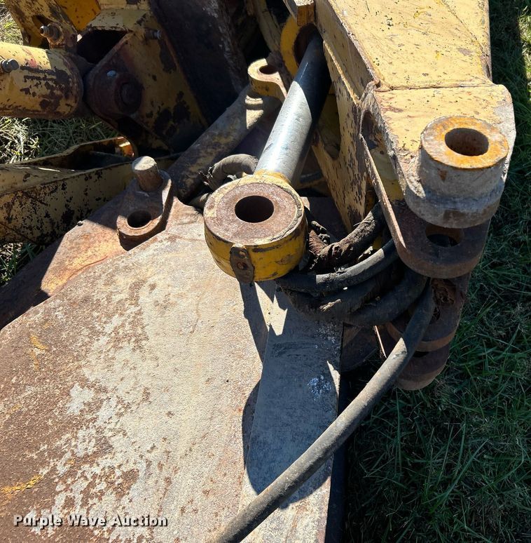 image for item DJ6438 Caterpillar  backhoe attachments