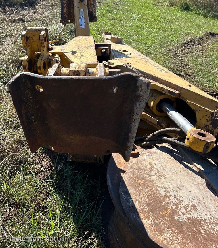 image for item DJ6438 Caterpillar  backhoe attachments