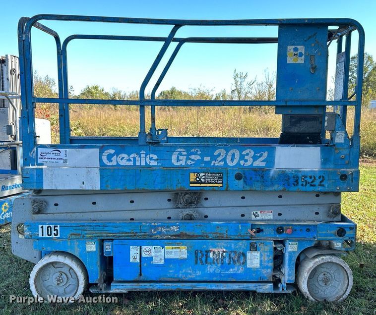 image for item DJ6442 Genie GS-2032  scissor lift