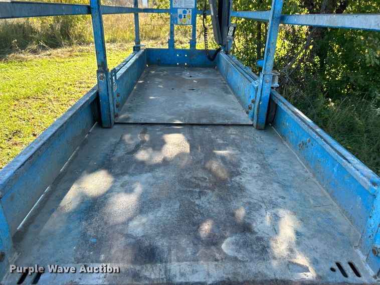 image for item DJ6442 Genie GS-2032  scissor lift