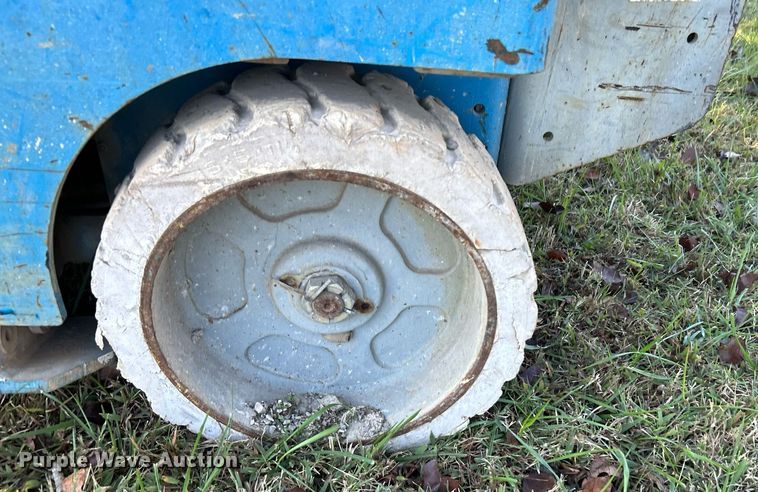 image for item DJ6442 Genie GS-2032  scissor lift