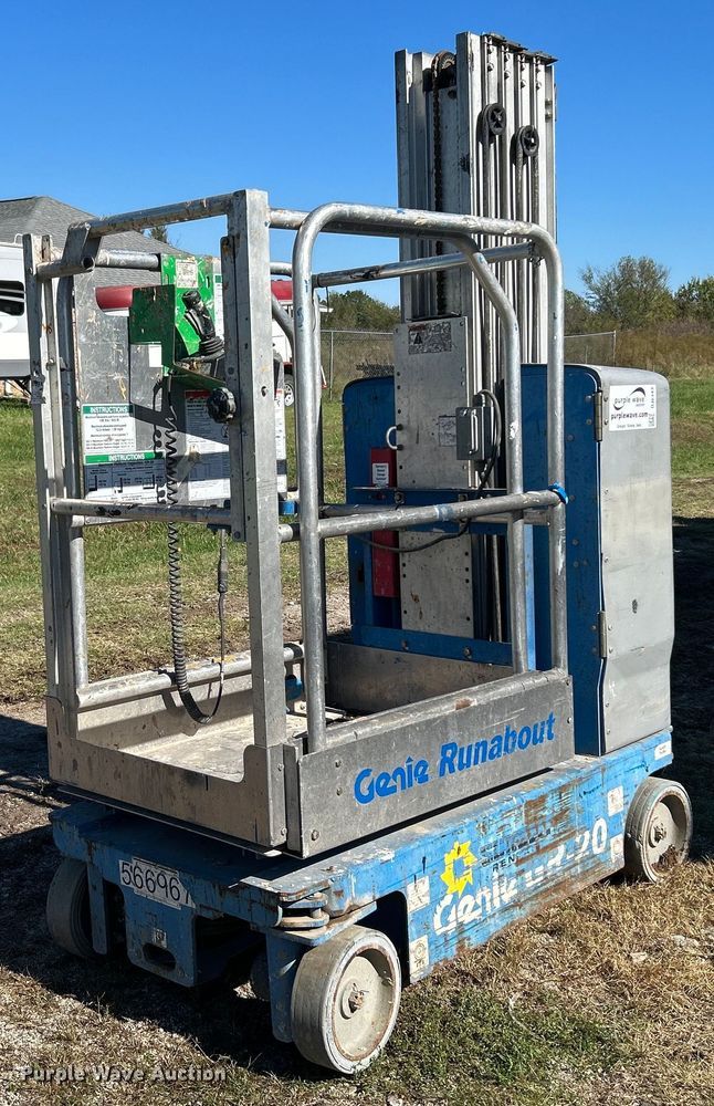 image for item DJ6443 2013 Genie GR-20  vertical lift