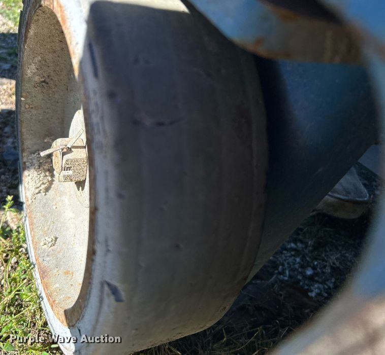 image for item DJ6443 2013 Genie GR-20  vertical lift