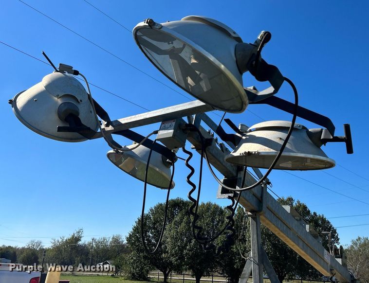 image for item DJ6445 Warren Power Systems WCW204MH  light plant