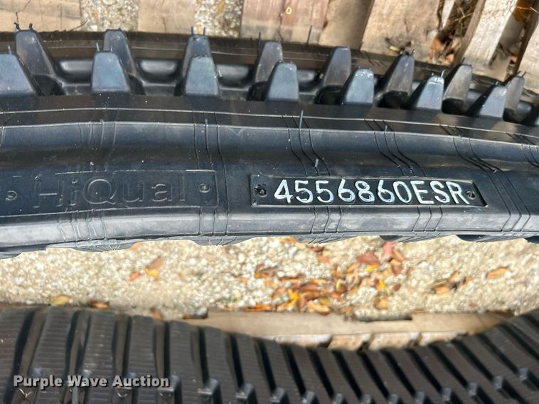 image for item DJ6470 18" W rubber tracks