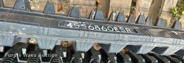 image for item DJ6470 18" W rubber tracks