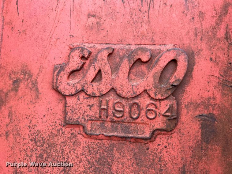 image for item DJ6472 (2) excavator buckets