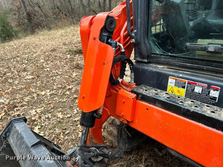 image for item DJ6475 2020 Kubota SVL95-2S  tracked skid steer loader