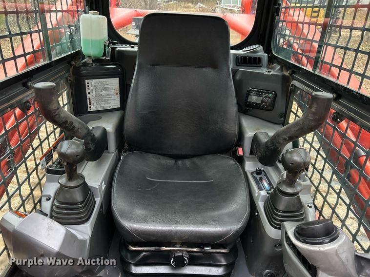 image for item DJ6475 2020 Kubota SVL95-2S  tracked skid steer loader