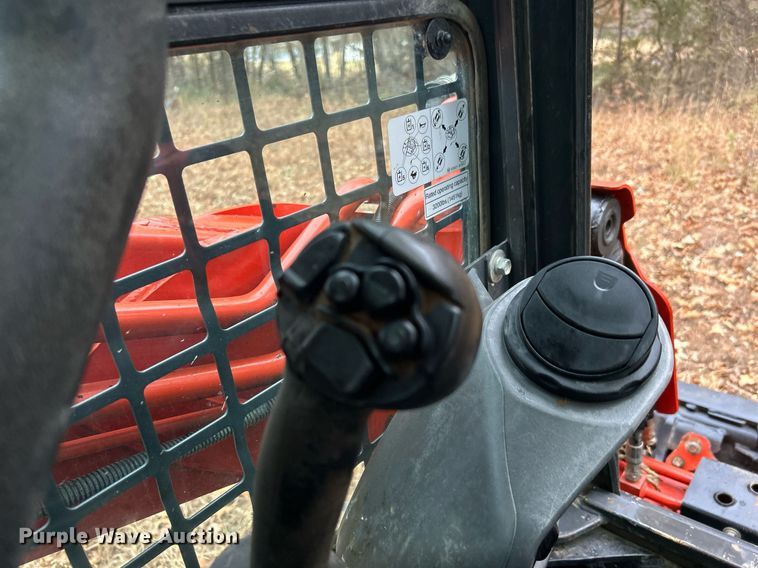 image for item DJ6475 2020 Kubota SVL95-2S  tracked skid steer loader