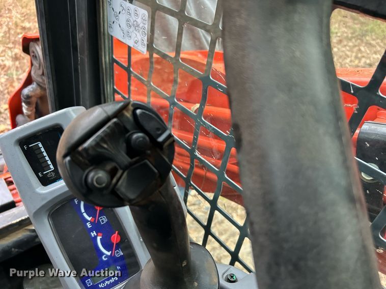 image for item DJ6475 2020 Kubota SVL95-2S  tracked skid steer loader