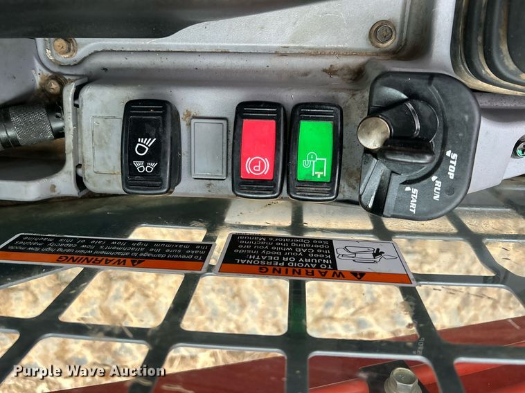 image for item DJ6475 2020 Kubota SVL95-2S  tracked skid steer loader