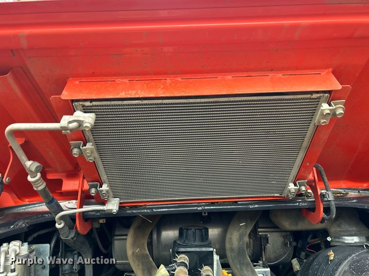 image for item DJ6475 2020 Kubota SVL95-2S  tracked skid steer loader