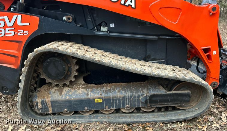 image for item DJ6475 2020 Kubota SVL95-2S  tracked skid steer loader