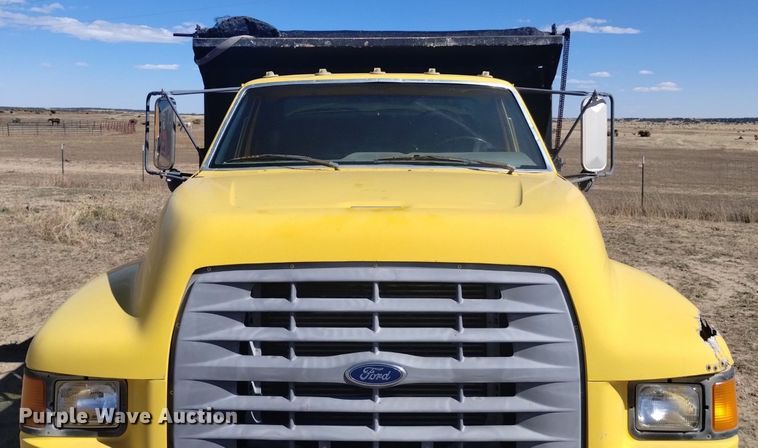 image for item DK8851 1998 Ford F800  dump truck