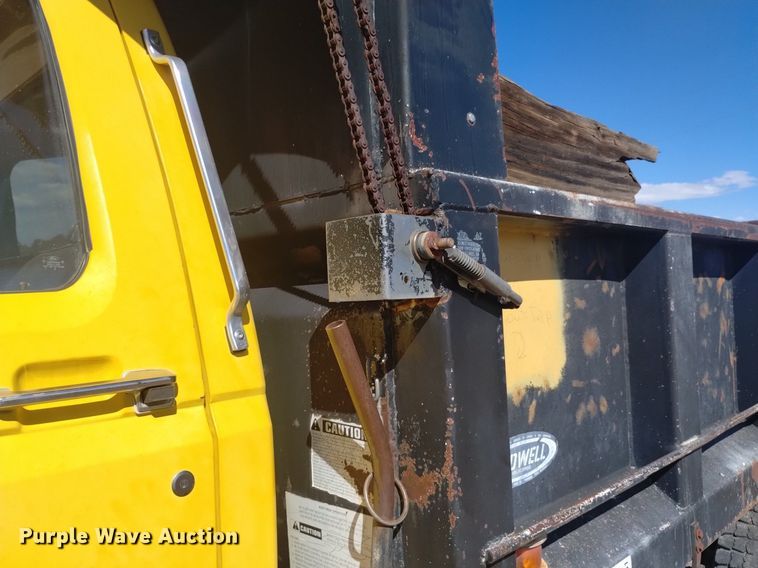 image for item DK8851 1998 Ford F800  dump truck