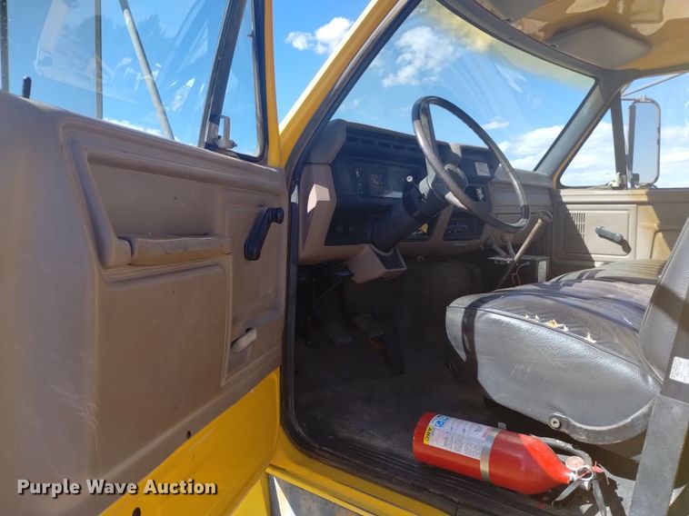 image for item DK8851 1998 Ford F800  dump truck