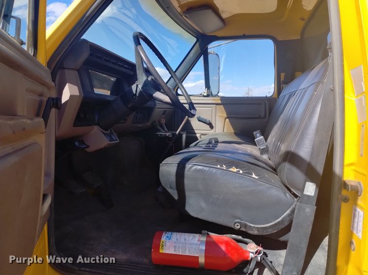 image for item DK8851 1998 Ford F800  dump truck