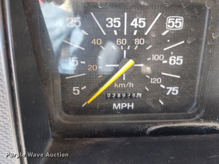 image for item DK8851 1998 Ford F800  dump truck