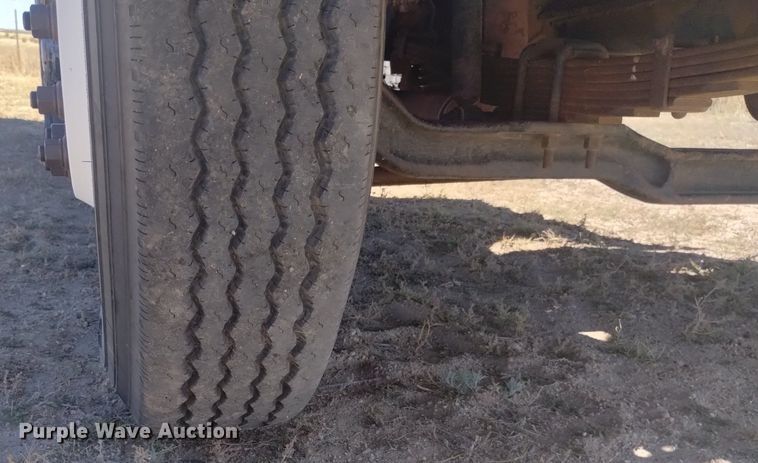 image for item DK8851 1998 Ford F800  dump truck