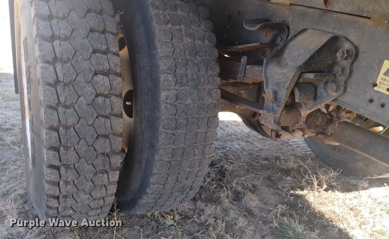 image for item DK8851 1998 Ford F800  dump truck