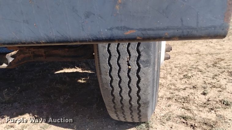 image for item DK8851 1998 Ford F800  dump truck