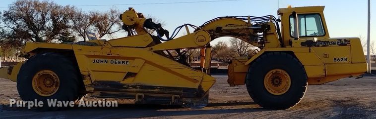 image for item DK8874 1991 John Deere 862B  elevating scraper