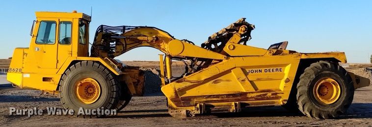 image for item DK8874 1991 John Deere 862B  elevating scraper