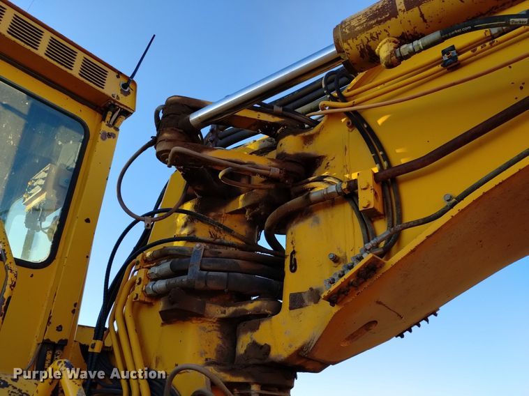 image for item DK8874 1991 John Deere 862B  elevating scraper