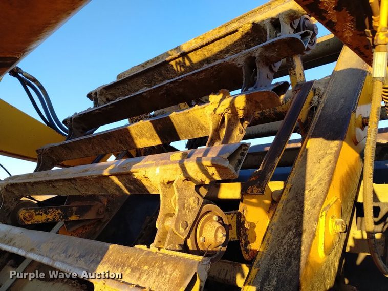 image for item DK8874 1991 John Deere 862B  elevating scraper