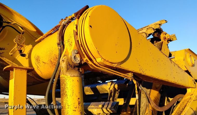 image for item DK8874 1991 John Deere 862B  elevating scraper