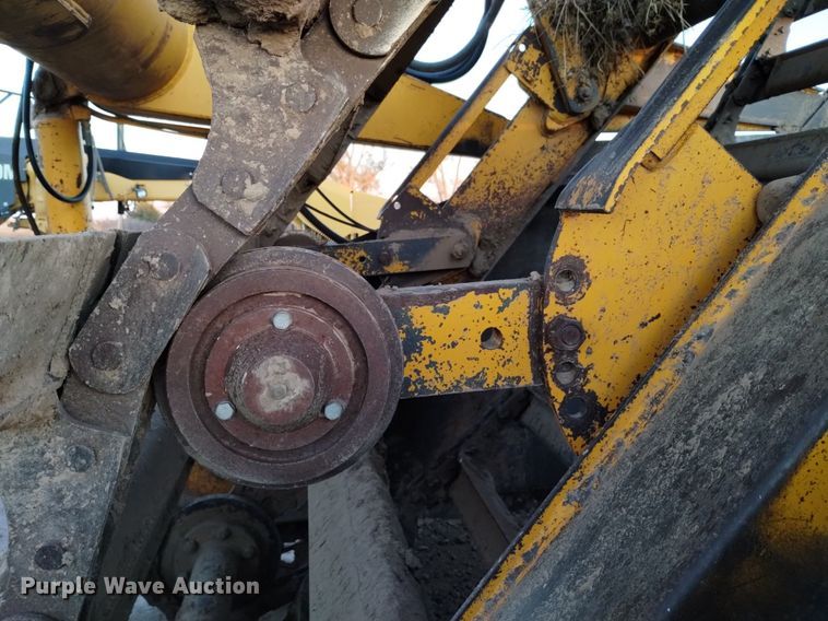 image for item DK8874 1991 John Deere 862B  elevating scraper