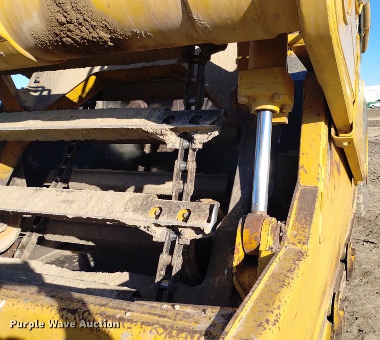 image for item DK8875 1998 Caterpillar 615C Series II elevating scraper