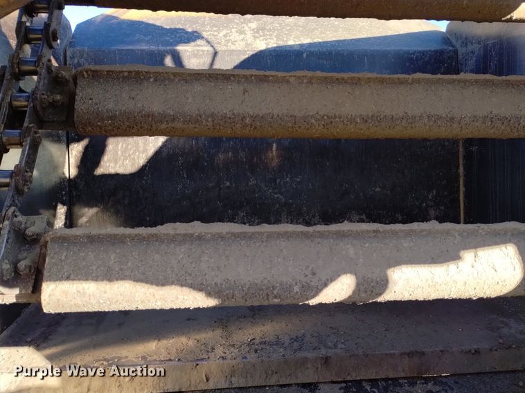 image for item DK8875 1998 Caterpillar 615C Series II elevating scraper