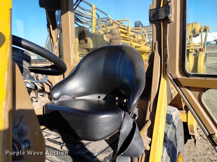 image for item DK8875 1998 Caterpillar 615C Series II elevating scraper