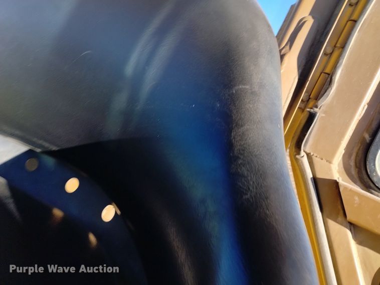 image for item DK8875 1998 Caterpillar 615C Series II elevating scraper