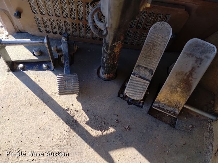 image for item DK8875 1998 Caterpillar 615C Series II elevating scraper