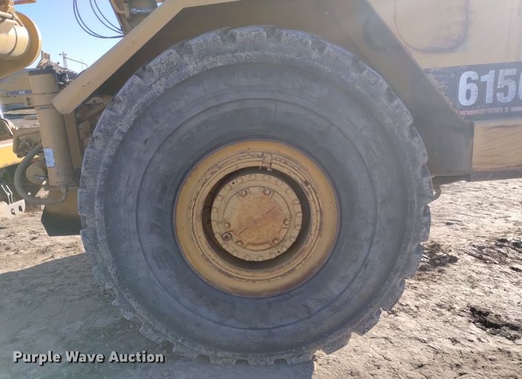 image for item DK8875 1998 Caterpillar 615C Series II elevating scraper