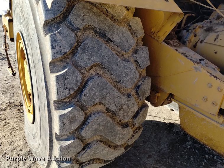 image for item DK8875 1998 Caterpillar 615C Series II elevating scraper