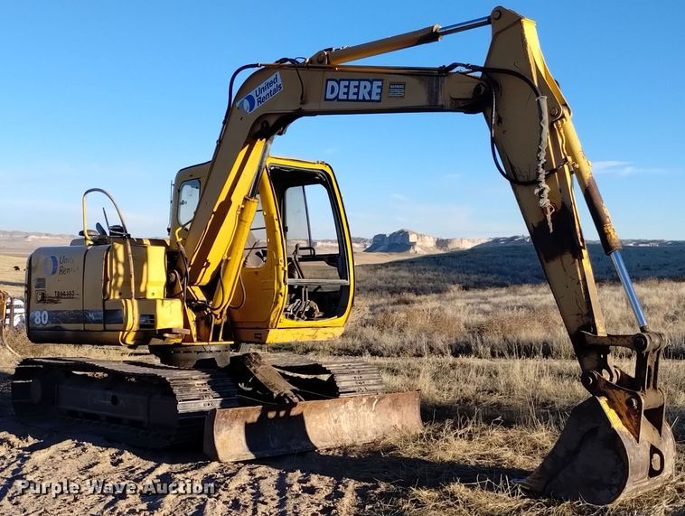 image for item DK8876 1999 John Deere 80  mini excavator