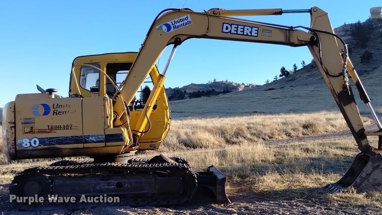 image for item DK8876 1999 John Deere 80  mini excavator