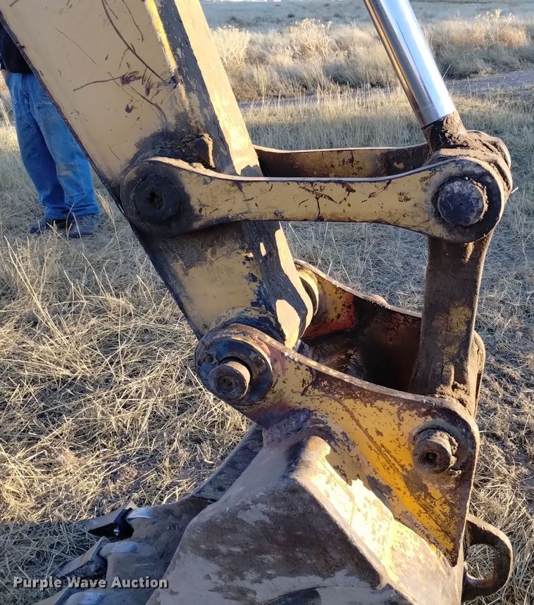 image for item DK8876 1999 John Deere 80  mini excavator