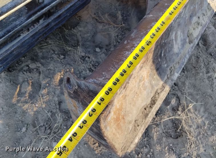 image for item DK8876 1999 John Deere 80  mini excavator