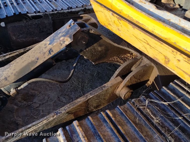 image for item DK8876 1999 John Deere 80  mini excavator