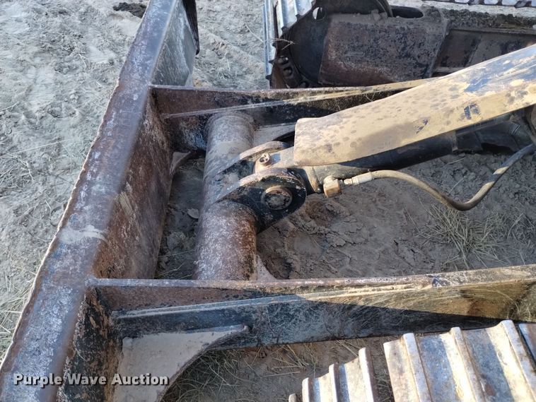 image for item DK8876 1999 John Deere 80  mini excavator