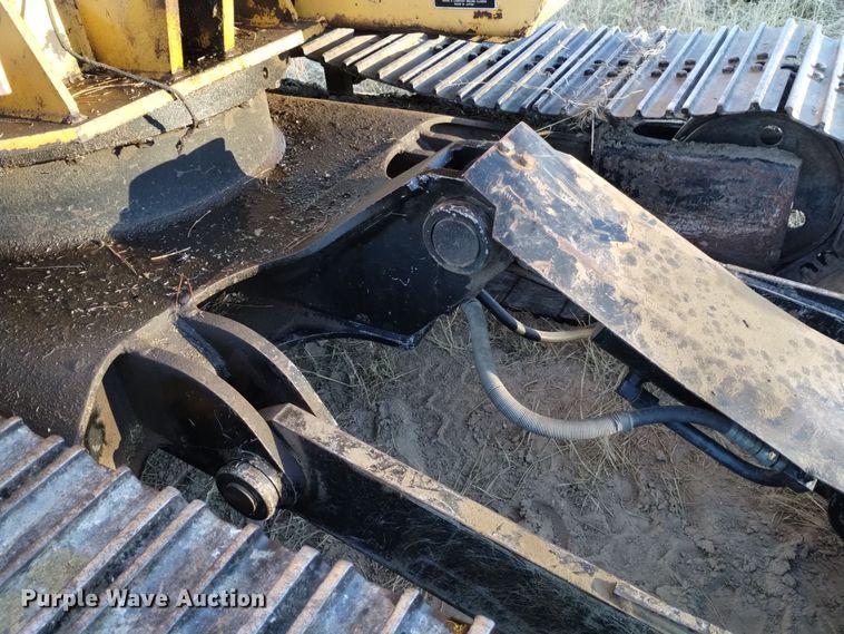 image for item DK8876 1999 John Deere 80  mini excavator