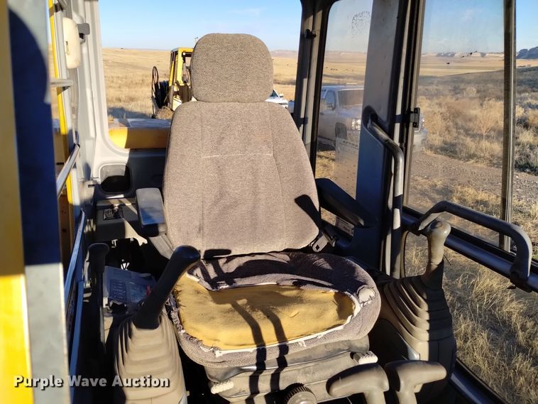 image for item DK8876 1999 John Deere 80  mini excavator