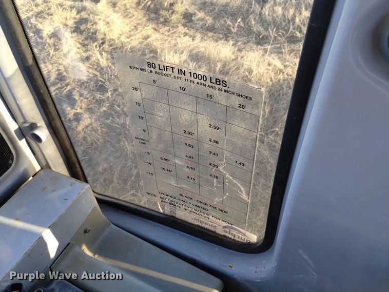 image for item DK8876 1999 John Deere 80  mini excavator