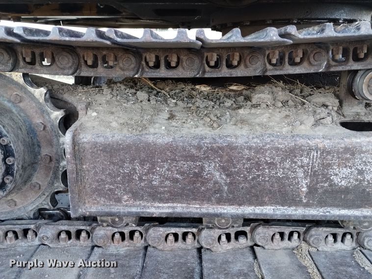 image for item DK8876 1999 John Deere 80  mini excavator