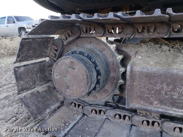 image for item DK8876 1999 John Deere 80  mini excavator